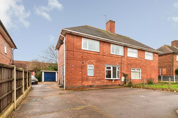 3 Bedroom Semi Detached House For Sale In Woodfield Road, Nottingham, Nottinghamshire, NG8