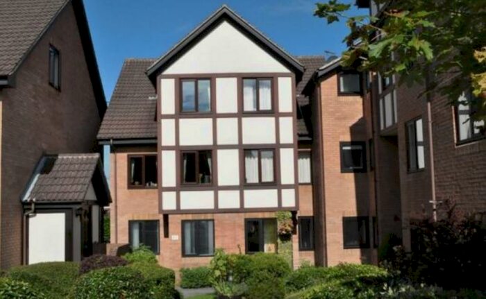 1 Bedroom Flat To Rent In Hallam Chase, Near Broomhill, Sheffield, South Yorkshire, S10