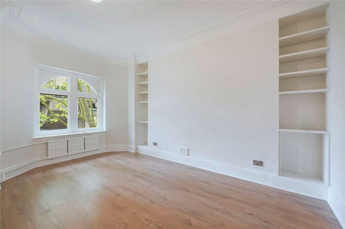 1 Bedroom Flat To Rent In Adeline Place, Bloomsbury, London, WC1B