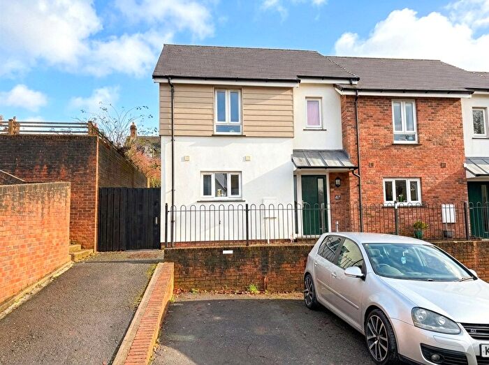 3 Bedroom End Terrace House For Sale In Brooks Avenue, Holsworthy, Devon, EX22