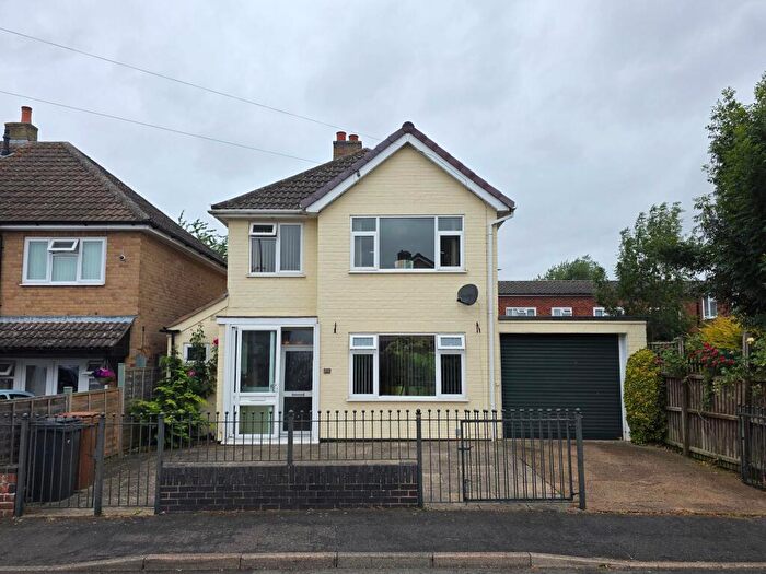 3 Bedroom Detached House For Sale In Balmoral Road, Melton Mowbray, LE13