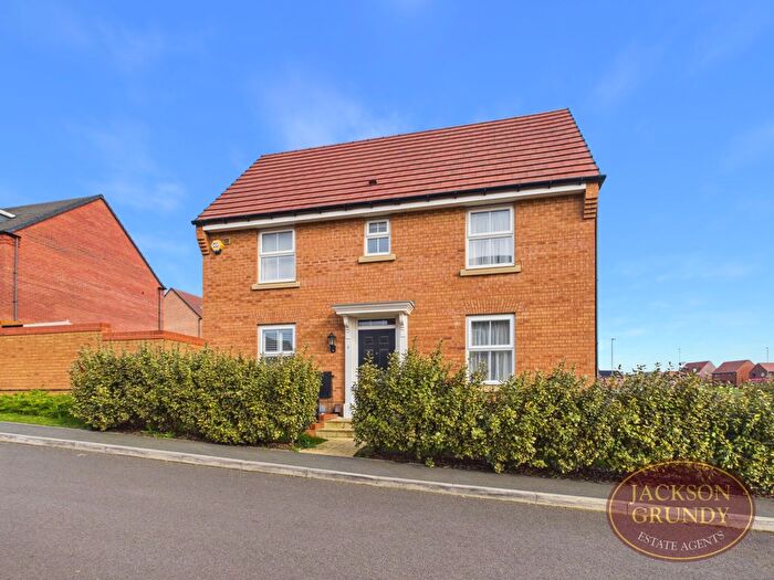 3 Bedroom Semi Detached House For Sale In Dickens Close, Moulton, NN3