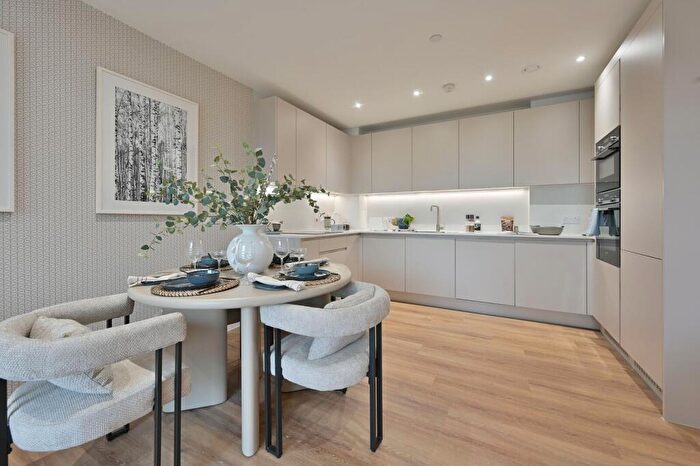 3 Bedroom Flat For Sale In Northwick Parkside, Harrow, HA1