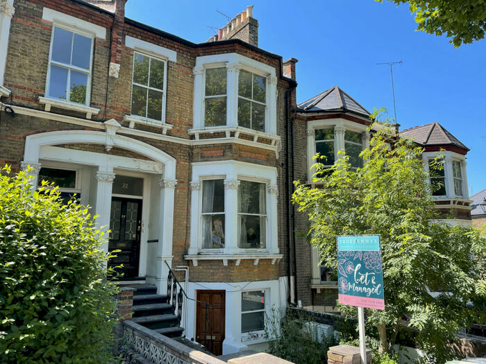 2 Bedroom Flat To Rent In Jerningham Road, London, SE14