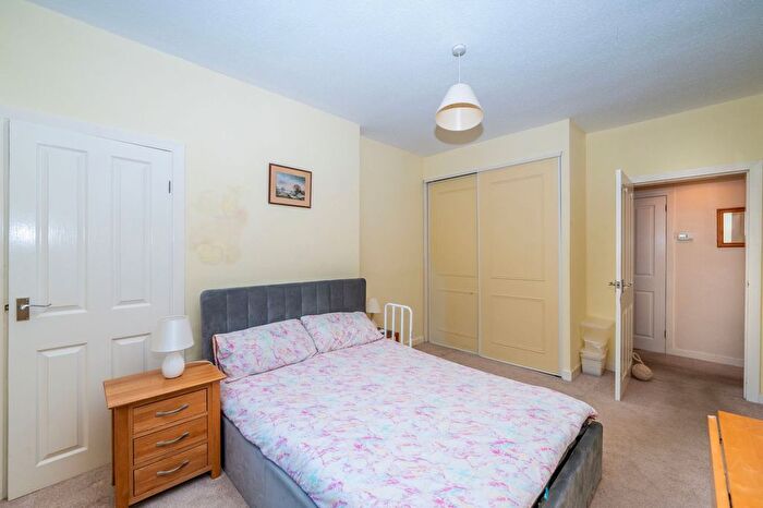 1 Bedroom Flat For Sale In Meadowfield, Burntisland, KY3