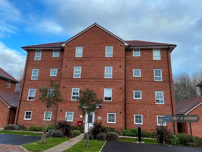 2 Bedroom Flat To Rent In Tawny Grove, Coventry, CV4