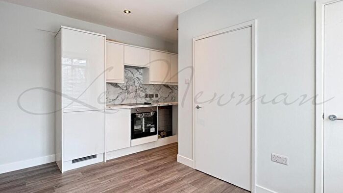 2 Bedroom Flat To Rent In Penfold Place, Lisson Grove, NW1