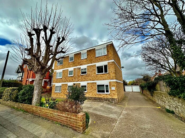 1 Bedroom Apartment To Rent In Dresden Court, Cuthbert Road, Westgate-On-Sea, CT8