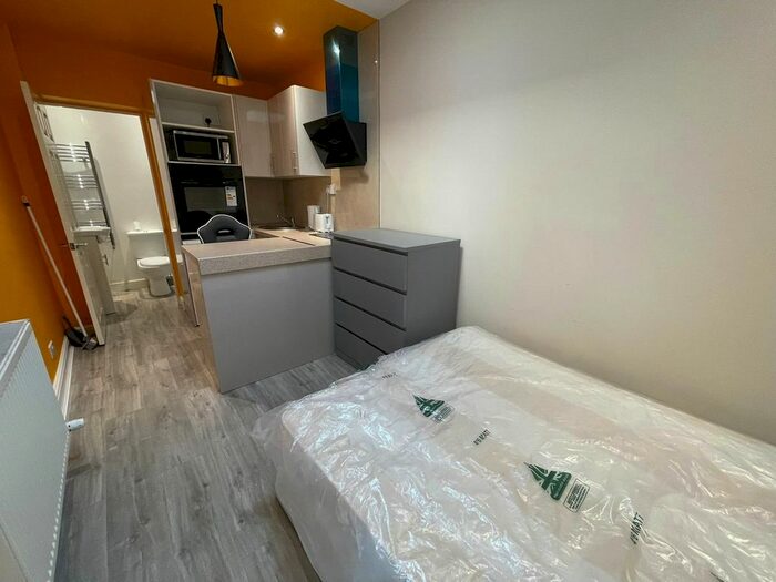 Studio To Rent In Toley Avenue, Wembley, HA9