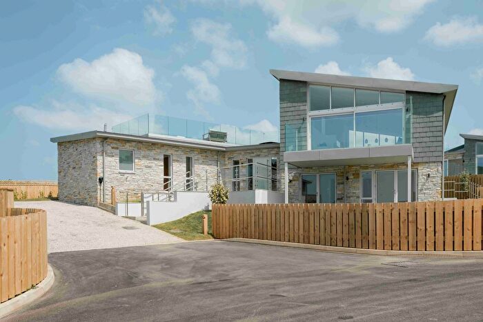 6 Bedroom Detached House For Sale In Treyarnon Bay, Padstow, PL28