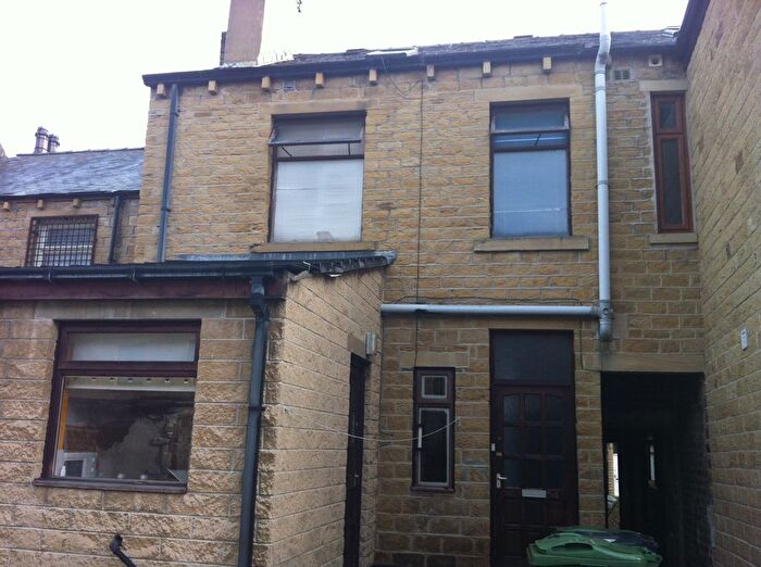 3 Bedroom Terraced House To Rent In Springdale Street, Huddersfield, West Yorkshire, HD1