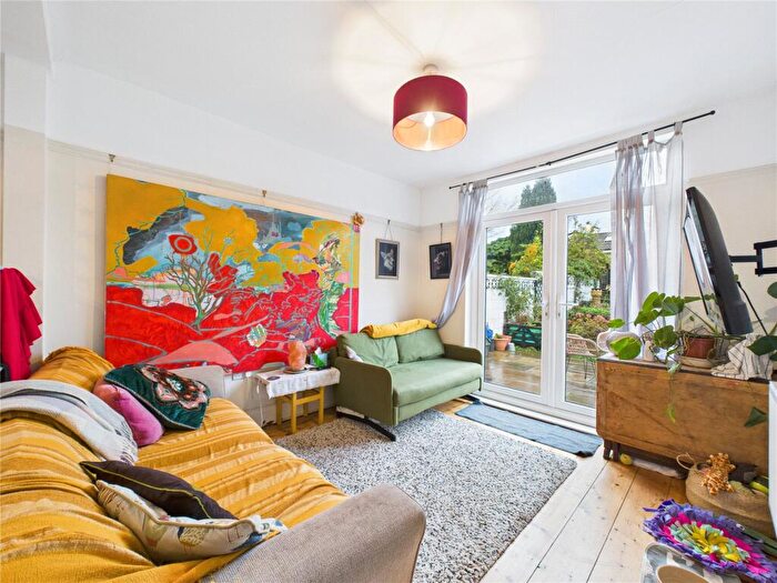 2 Bedroom Bungalow For Sale In Jersey Avenue, Bristol, BS4