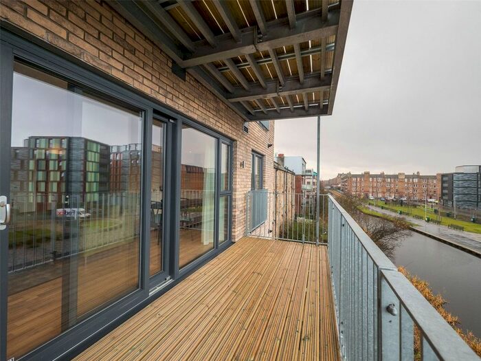 3 Bedroom Flat To Rent In Horne Terrace, Edinburgh, EH11