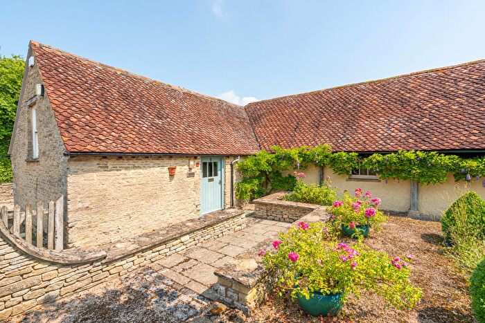 4 Bedroom Barn Conversion To Rent In The Street, Shipton Moyne, Tetbury, GL8