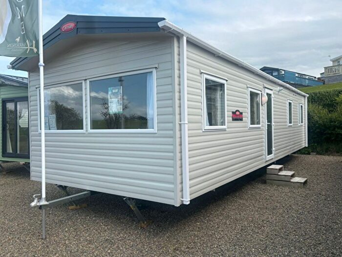 2 Bedroom Mobile/park Home For Sale In Holms Farm Road, Dalrymple, Ayr, KA6
