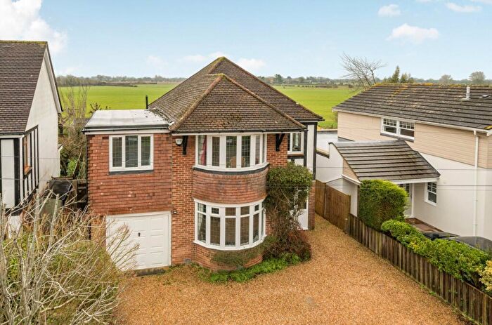 4 Bedroom Detached House For Sale In Birdham Road, Chichester, PO19