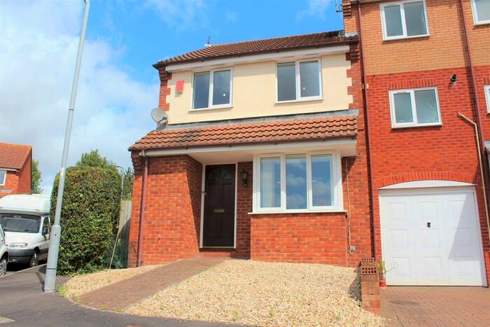 3 Bedroom Semi-Detached House To Rent In Coopers Mill, Norton Fitzwarren, Taunton, TA2