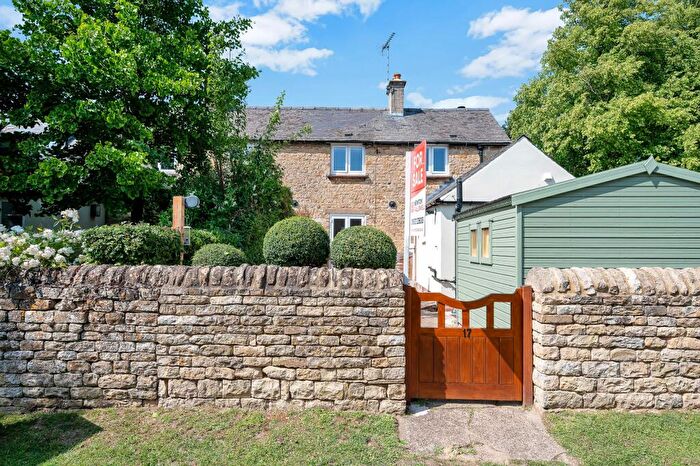 2 Bedroom Character Property For Sale In Chapel Lane, Barrowden, LE15