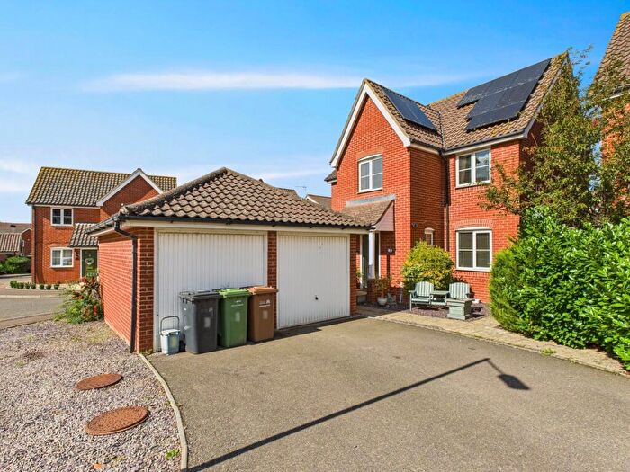 4 Bedroom Detached House For Sale In Swan Terrace, Downham Market, PE38