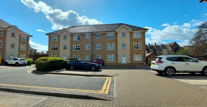 2 Bedroom Flat To Rent In Stapleford Close, Chelmsford, CM2