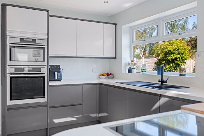 3 Bedroom Semi-Detached House For Sale In Hermitage Close, Chichester, PO20