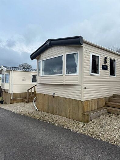 2 Bedroom Mobile/park Home For Sale In Springfield Holiday Park, Tedburn St Mary, Exeter, Devon, EX6