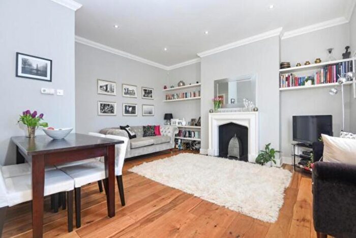 2 Bedroom Flat To Rent In Belmont Grove London, SE13