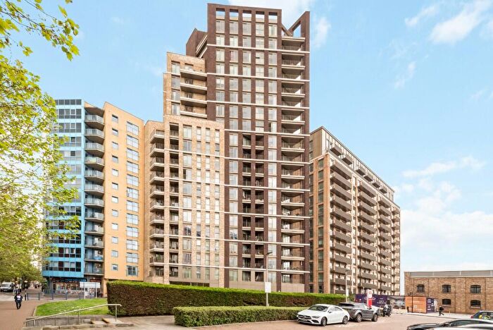 3 Bedroom Penthouse To Rent In Western Gateway, London, E16