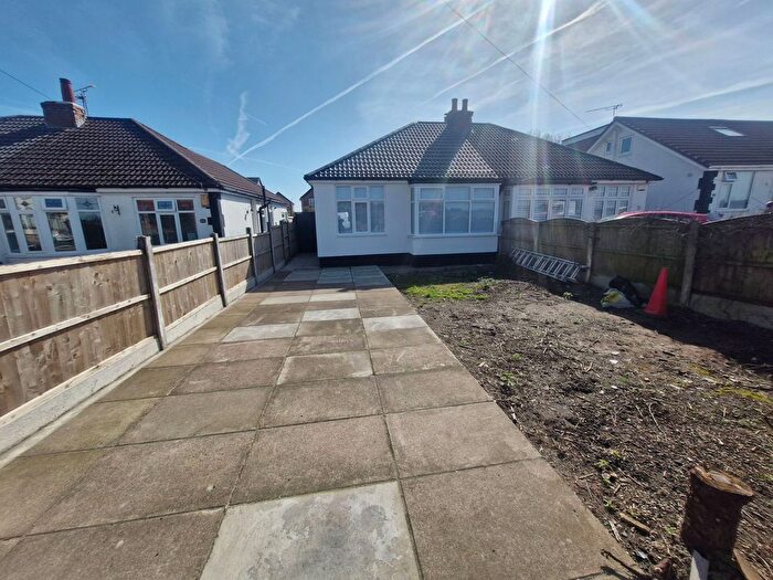 2 Bedroom Semi-Detached Bungalow For Sale In Liverpool Road, Lydiate, L31