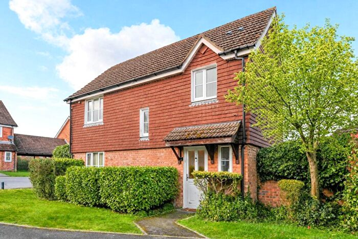 3 Bedroom Detached House For Sale In Wormersley Road, Greenham, Thatcham, Berkshire, RG19