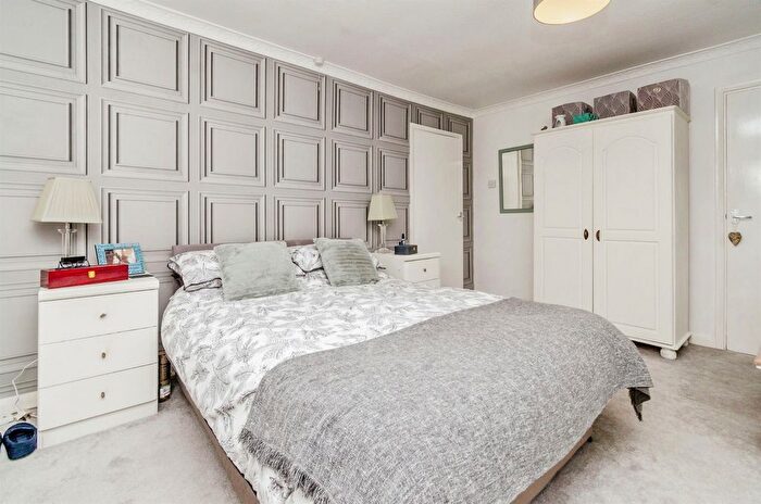 2 Bedroom Semi-Detached House For Sale In Wilkes Avenue, Walsall, WS2