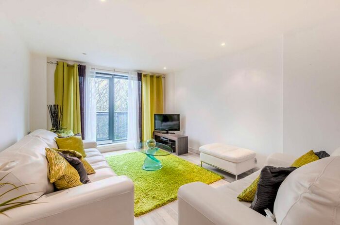 2 Bedroom Flat To Rent In Chapter Way, Wimbledon, London, SW19