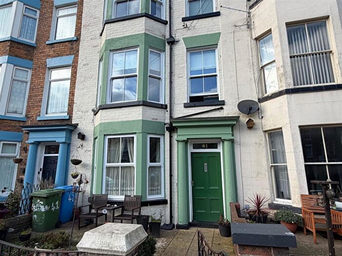 1 Bedroom Flat To Rent In Trafalgar Square, Scarborough, YO12
