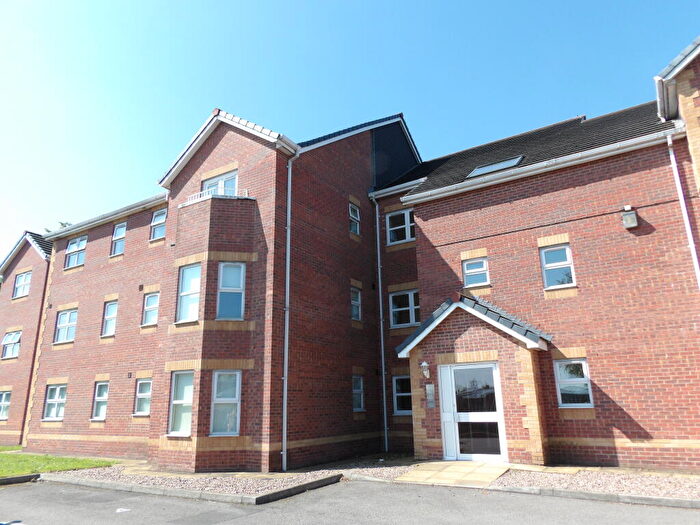 2 Bedroom Apartment To Rent In St Johns Court, Chesterfield, S41