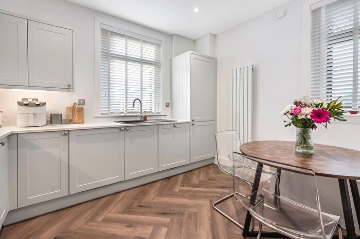 1 Bedroom Flat For Sale In Oswald Avenue, Grangemouth, FK3