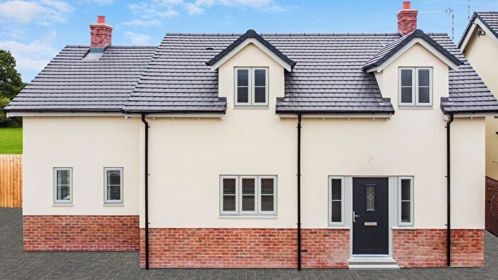 3 Bedroom Detached House To Rent In Maypole Close, Ilkeston, Derbyshire, DE7