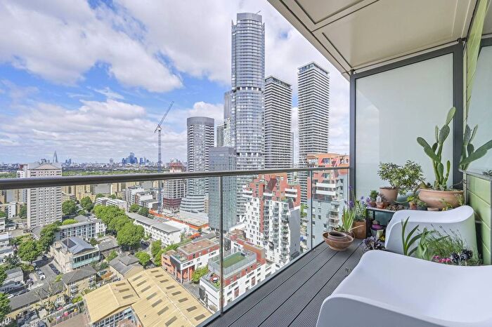 1 Bedroom Flat For Sale In Salvor Tower, Docklands, E14