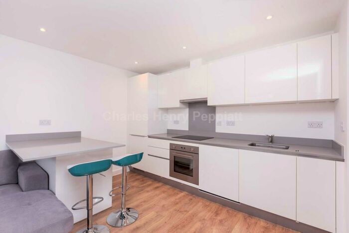 2 Bedroom Apartment To Rent In Sydney Road, Enfield Town, EN2