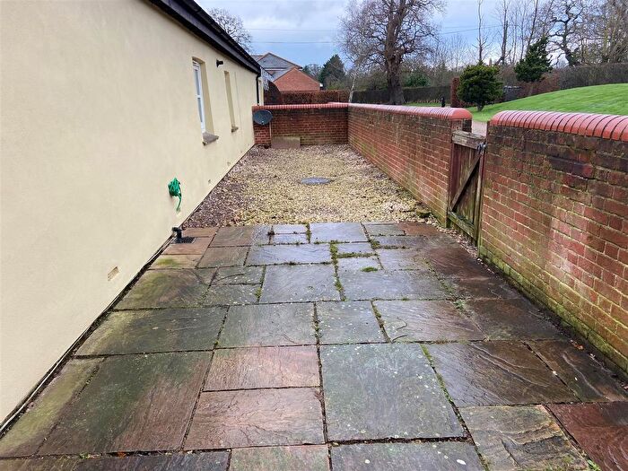2 Bedroom Flat To Rent In Lower Woodside Farm, Westfield, Brookmans Park, AL9