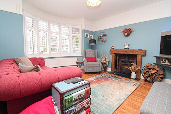 4 Bedroom Detached House For Sale In The Grove, Bournemouth, BH9