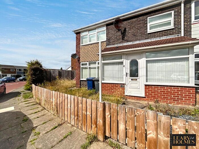 3 Bedroom Semi-Detached House For Sale In Masefield Drive, South Shields, NE34