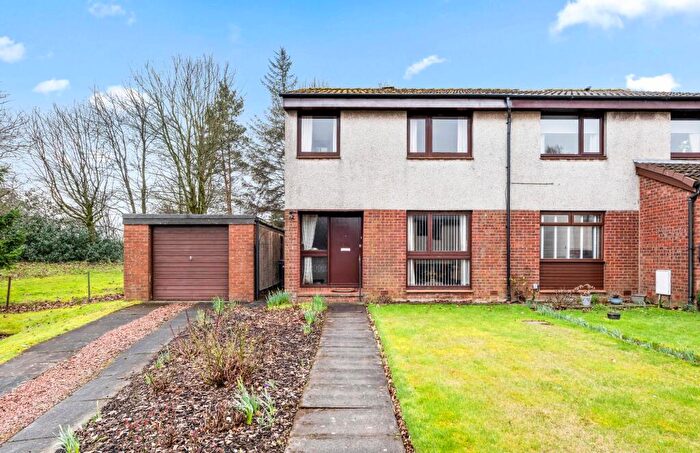 3 Bedroom Semi-Detached House For Sale In Linn Place, Broxburn, EH52