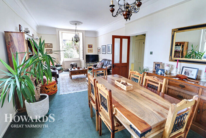 4 Bedroom Detached House For Sale In Rollesby Road, Martham, NR29