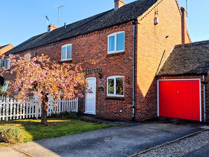 2 Bedroom Cottage To Rent In Golden Valley, Riddings, Alfreton, DE55