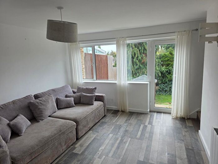 2 Bedroom Terraced House To Rent In Winters Way, Bloxham, OX15