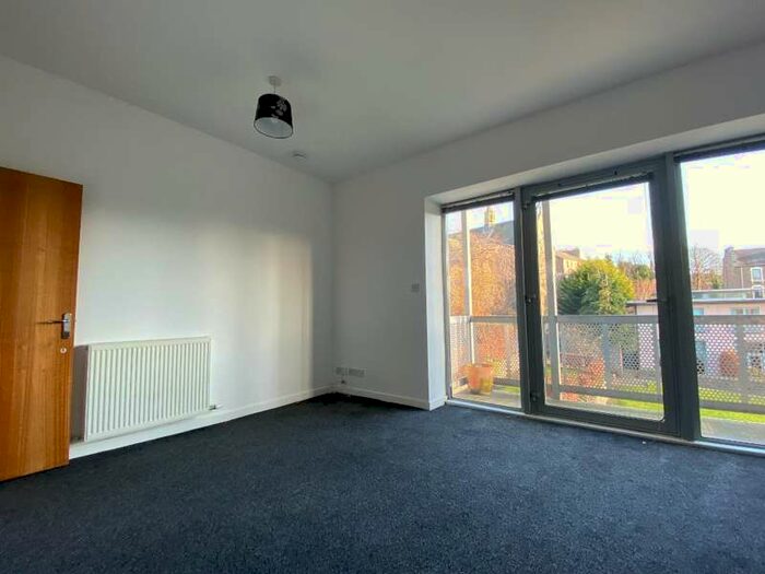2 Bedroom Apartment To Rent In Shepherds Loan (sgl) West End, Dundee, DD2