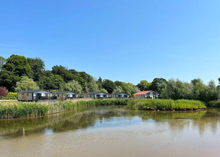 3 Bedroom Lodge For Sale In Fleet, Holbeach, PE12