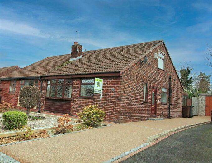 3 Bedroom Semi Detached Bungalow To Rent In Ruby Street, Denton, Manchester, M34