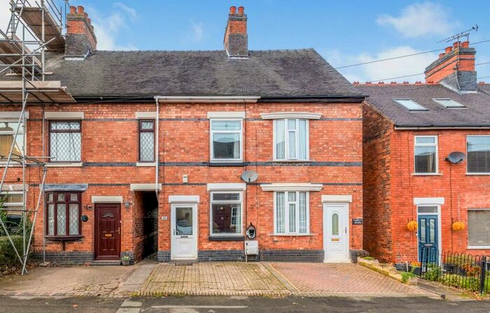 3 Bedroom Terraced House For Sale In Grange Road, Hartshill, Nuneaton, CV10