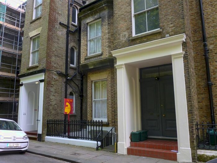 2 Bedroom Flat To Rent In Victoria Park, Dover CT16